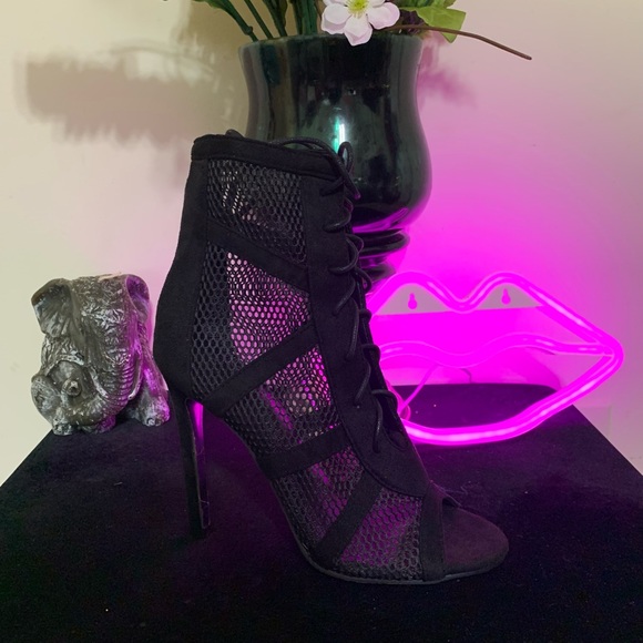 Kizziz Nets heels - Picture 2 of 3